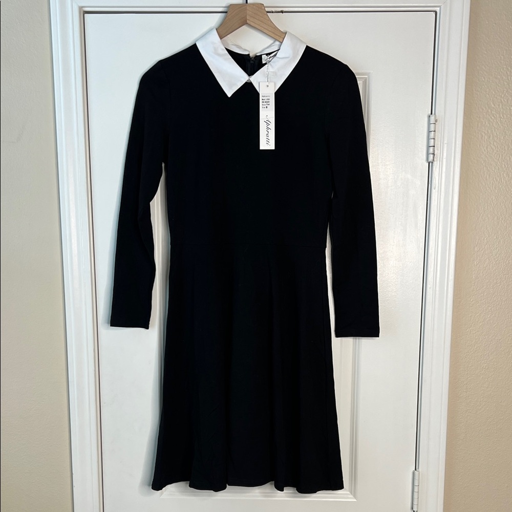 Elegant Black Dress with White Collar
